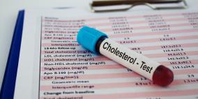 دراسة: علاج الكوليسترول قد يجعل كورونا مثل نزلات البرد