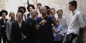 مستوطنون يؤدون طقوسا تلمودية جنوب جنين