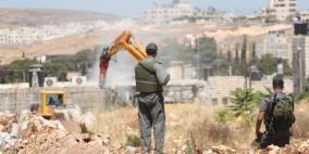 الخليل: الاحتلال يهدم منزلا في منطقة جبل جوهر