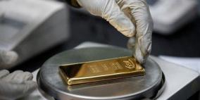 الذهب يهبط مع تعافي الدولار 