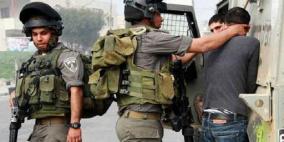 قوات الاحتلال تعتقل 11 مواطنا بينهم فتى