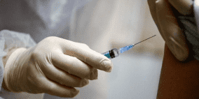 آلاف الروس يسجلون أسماءهم تمهيدا لـ"حملة تطعيم شاملة"