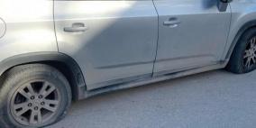 ثقب إطارات 20 سيارة في الطيبة