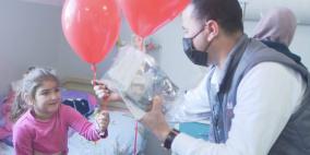 مدلاب فلسطين تنشر الفرح بين الاطفال المرضى في المشافي الحكومية ودور الايتام