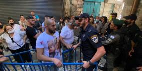 الاحتلال يعتدي على المسيحيين المحتفلين بسبت النور في القدس