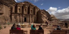 السياحة تعود للأردن بوصول أول طائرة سياحية