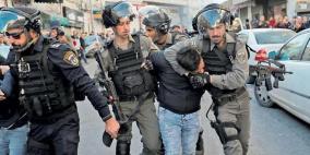 الاحتلال يعتقل شابا من منطقة باب العمود في القدس