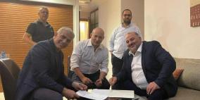 لبيد يطيح بنتنياهو ويبلغ الرئيس الإسرائيلي نجاحه بتشكيل الحكومة