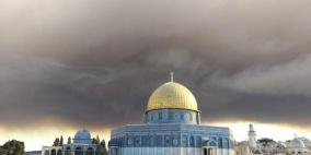 بينيت يجري مشاورات بشأن الحرائق في جبال القدس