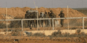 الاحتلال يعتقل 3 شبان بزعم تسللهم عبر حدود غزة