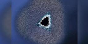 العثور على "جزيرة غامضة" وسط المحيط في خرائط غوغل