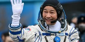 ملياردير ياباني ينطلق في رحلة سياحية للفضاء