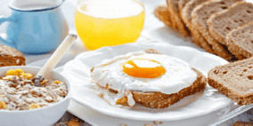 تخطي وجبة الإفطار قد يسبب مخاطر صحية مزمنة ومهددة للحياة