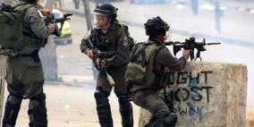 إصابة شاب بالرصاص الحي خلال مواجهات مع الاحتلال في الخليل