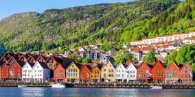 النرويج تعلن تخفيض رسوم الحصول على الإقامة الدائمة والجنسية
