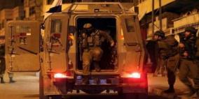 إصابات بالرصاص المطاطي واعتقال شقيقين شمال غرب القدس