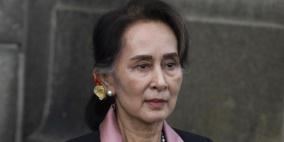 حكم بسجن الزعيمة البورمية السابقة أربع سنوات