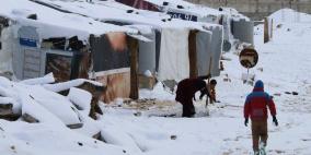 أضرار كبيرة بمخيمات النازحين شمال سوريا جراء الثلوج