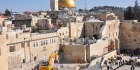 تقرير: بينيت يتولى تعميق مخططات التهويد في القدس وحائط البراق