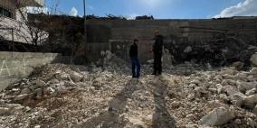 بالصور: الاحتلال يجبر عائلتين على هدم 4 من منازلها في القدس