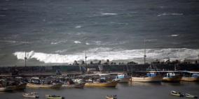 الشرطة البحرية بغزة تقرر إغلاق البحر أمام حركة الملاحة البحري