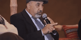 إدارة العالم.. مسرحياً: نقد حاد لهندسة العقول وبرمجتها