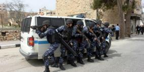 الشرطة تضبط سلاحا ناريا وتقبض على 5 اشخاص متسببين في شجار برام الله 