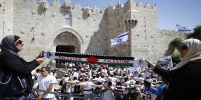 بينيت يقرر إقامة "مسيرة الأعلام" في القدس وفق المسار المحدد