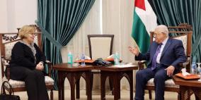 الرئيس عباس لوفد أمريكي: لن نقبل ببقاء الاحتلال