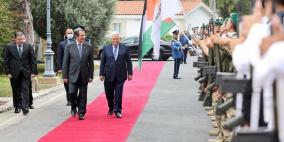 الرئيس عباس يختتم زيارته إلى قبرص