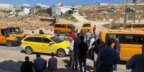 بالصور: إضراب السائقين يشل حركة النقل العام في قرى غرب رام الله