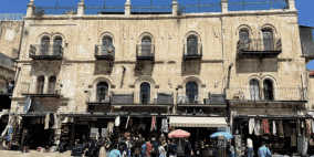 قرار بإخلاء المستوطنين من مخازن ومحل صرافة بفندق البتراء في القدس