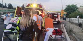 إصابة مستوطن طعنا قرب بني براك وانسحاب المنفذ 