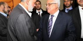 موقع: لقاء بين الرئيس عباس وهنية سيُعقد في الجزائر