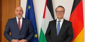السفير عرفة يبحث مع وزير الدولة للشؤون الخارجية الألماني مستجدات الأوضاع الفلسطينية