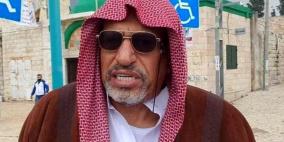 نقل الأسير الشيخ يوسف الباز للمستشفى بعد تدهور صحته