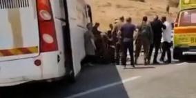  محدث بالفيديو: إصابات بعملية اطلاق نار تجاه حافلة للمستوطنين في الاغوار