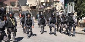 بلدية الاحتلال تسلّم أهالي العيساوية إنذارات واستدعاءات 