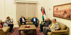 السفير دبور يستقبل وفد "الجبهة الشعبية لتحرير فلسطين" برئاسة جميل مزهر