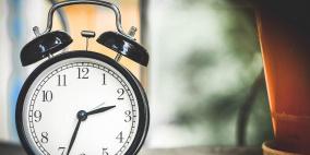 نصائح لضبط نومك عند بدء العمل بالتوقيت الشتوي