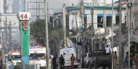 100 قتيل وأكثر من 300 جريح بانفجار سيارتين في مقديشو