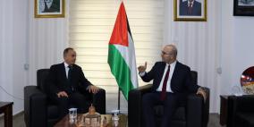وزير القدس: الاحتلال صعّد من استهدافه لكافة مناحي الحياة في المدينة المقدسة 