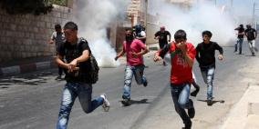 إصابة عشرات الطلبة في مخيم شعفاط بقنابل الاحتلال
