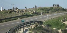 الاحتلال يمنع توسعة الشارع الرئيسي لقرية دير نظام