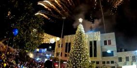 إضاءة شجرة عيد الميلاد المجيد في مدينة بيت جالا