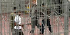 إدارة سجون الاحتلال تفرض "إجراءات عقابية" بحق الأسرى