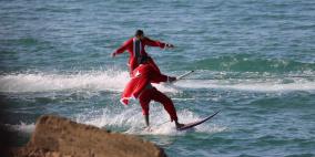 "الشراع والتجديف" ينظّم فعالية للتزلّج على شاطئ بحر غزّة