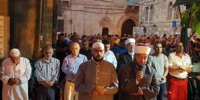 قوات الاحتلال تعتدي على المصلين بالقدس المحتلة