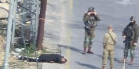 جنود الاحتلال يطلقون الرصاص الحي على شابٍ عند مدخل البيرة الشمالي