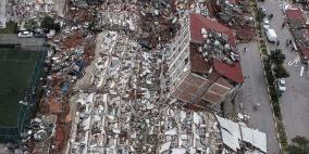 تركيا.. ارتفاع حصيلة قتلى الزلزال وأردوغان يعلن حالة الطوارئ